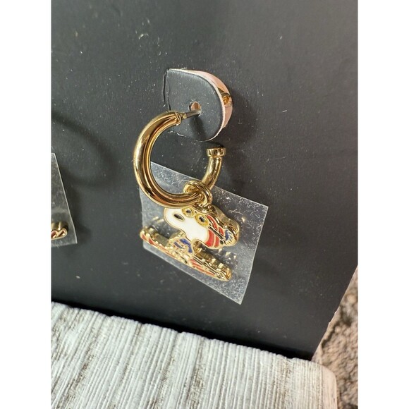 NWT Coach X Peanuts Snoopy Ski Huggie Earrings - Picture 7 of 8